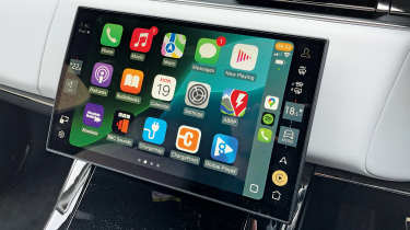 Range Rover Sport P550e Autobiography long-term - carplay